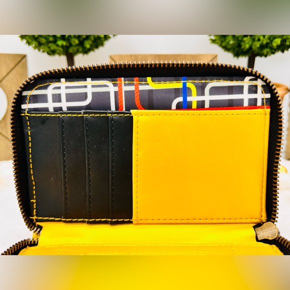 Loungelfy Disney Star Wars Celebration 2022 - C-3PO Cosplay Zip Around Wallet - Picture 11 of 11